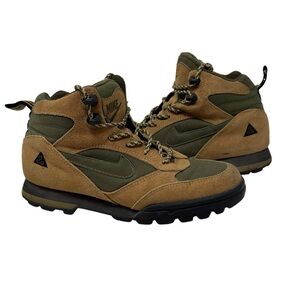 VTG Nike ACG Regrind Women’s Hiking Boots Suede Nubuck Brown Size 6.5